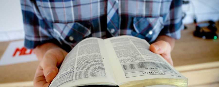Top 10 Funeral Readings for Dad